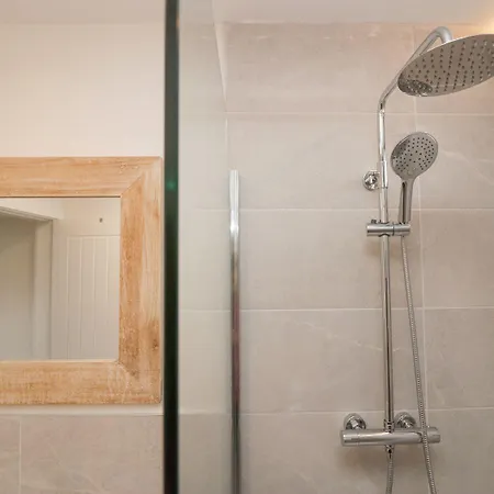 بيت للعطل Driftwood *