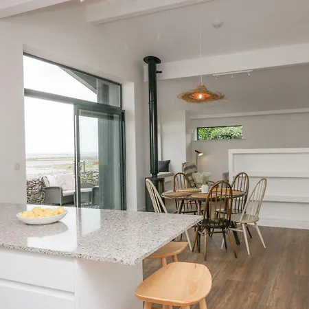 Driftwood * ألفرستون