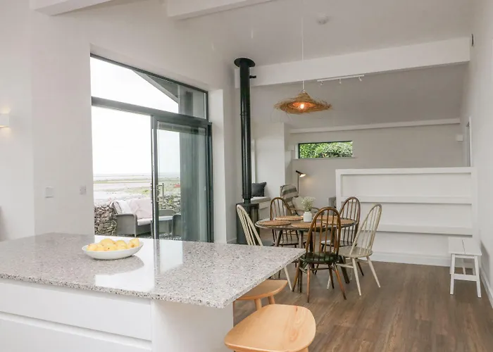 Driftwood * Ulverston